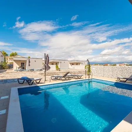 More Exclusive Villas And Spa Vir Exterior photo